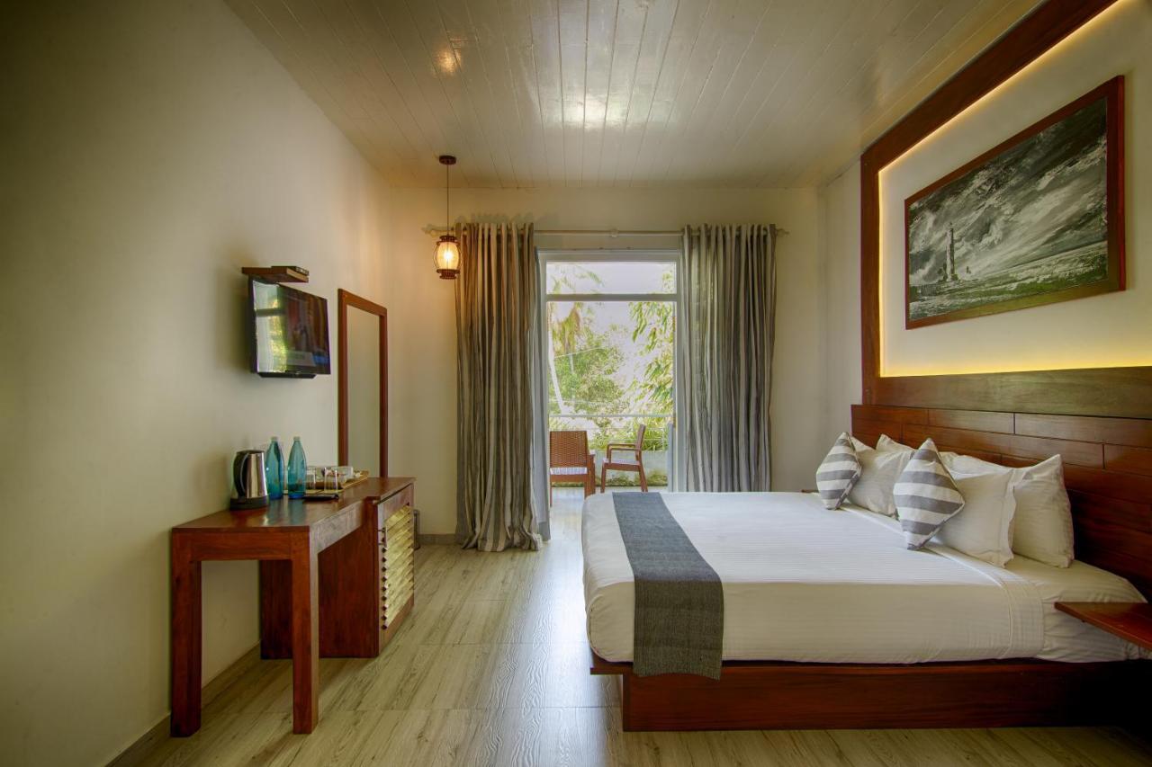 Deltora Villa - Free Drop Off To Galle Fort By Tuktuk מראה חיצוני תמונה