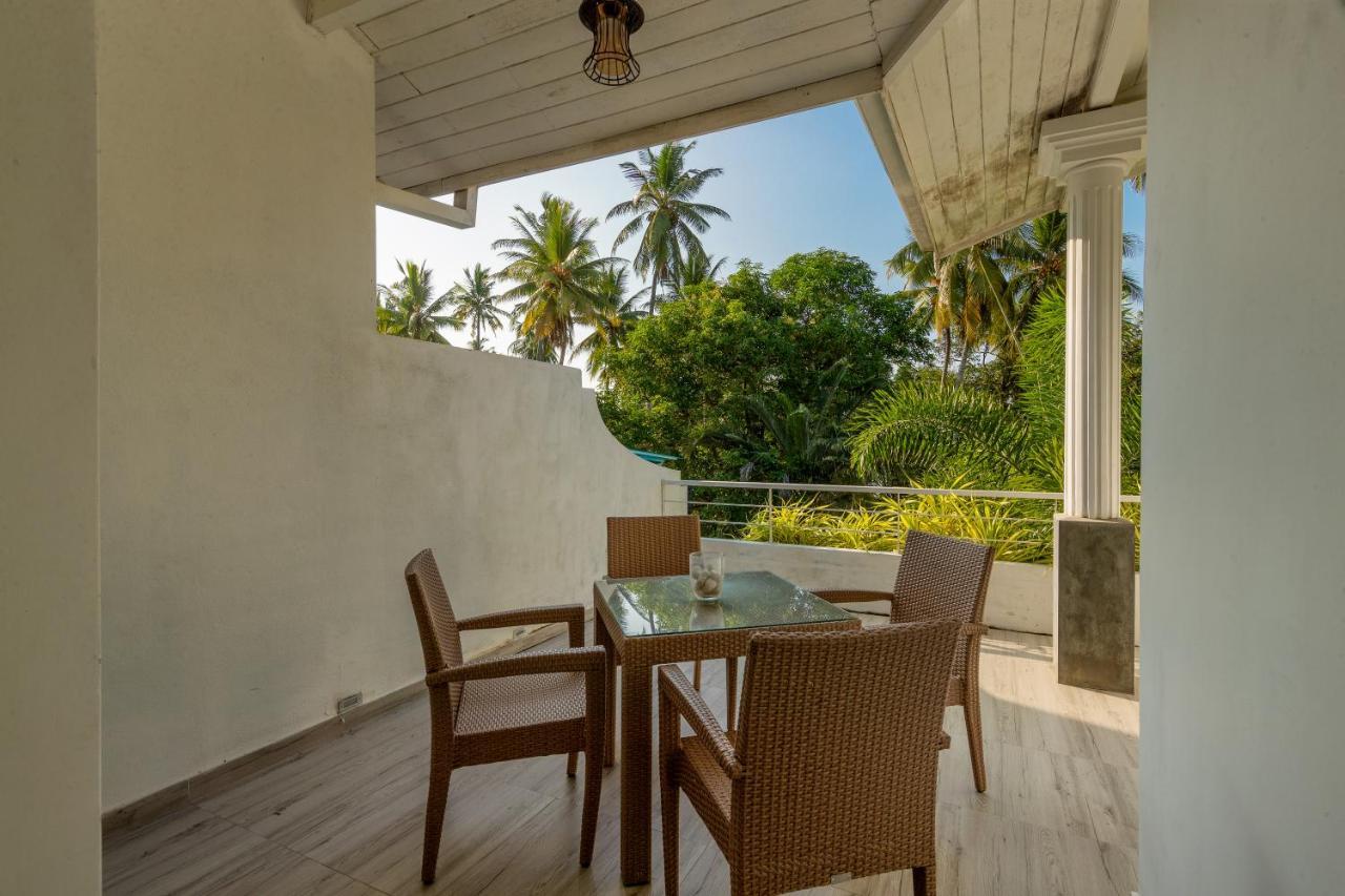 Deltora Villa - Free Drop Off To Galle Fort By Tuktuk מראה חיצוני תמונה